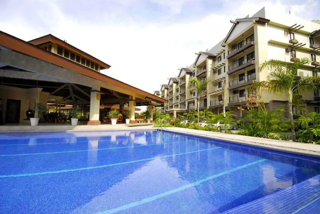 raya garden condominiums lap pool