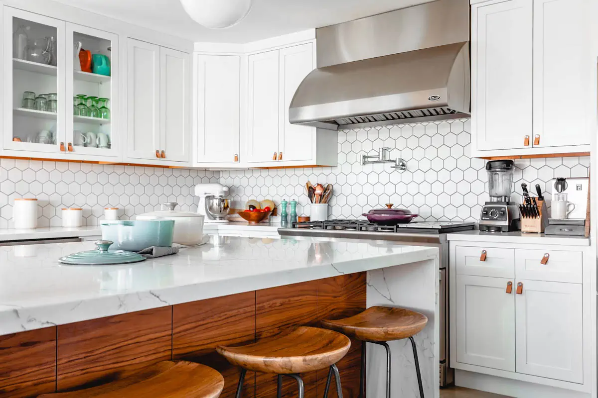 white-kitchen-table