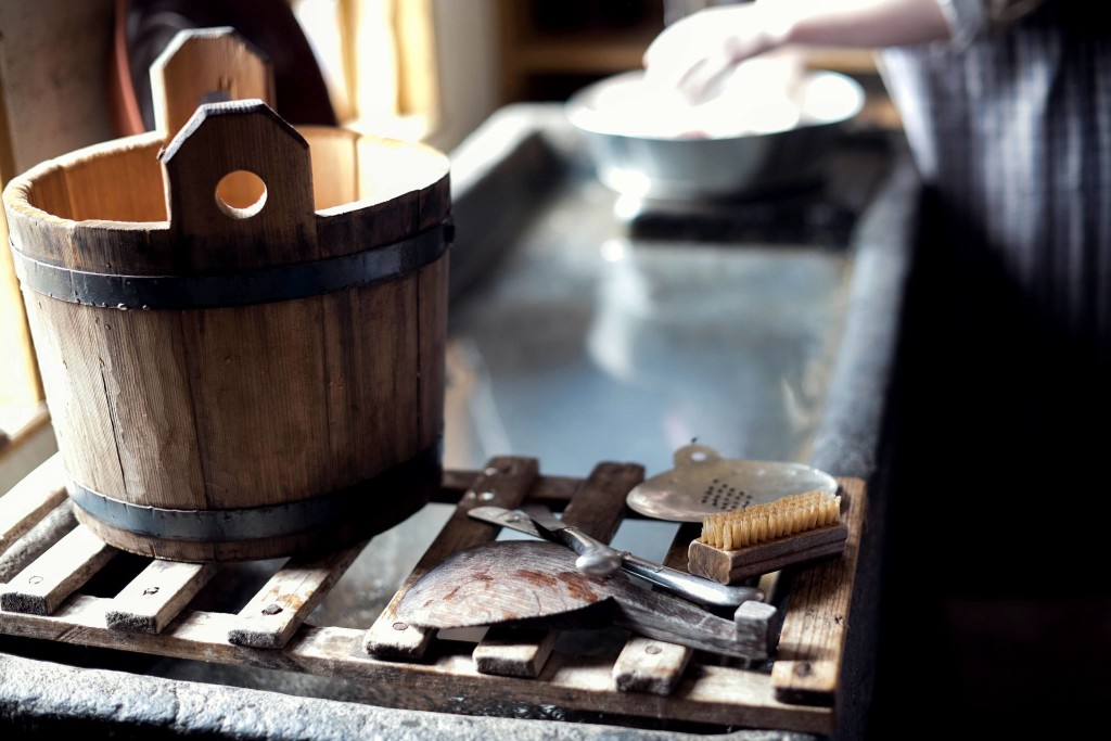 storing cleaning tools